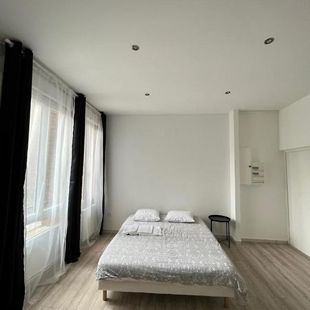 Apartament Peacefull, Face A La Cathedrale Reims Zewnętrze zdjęcie