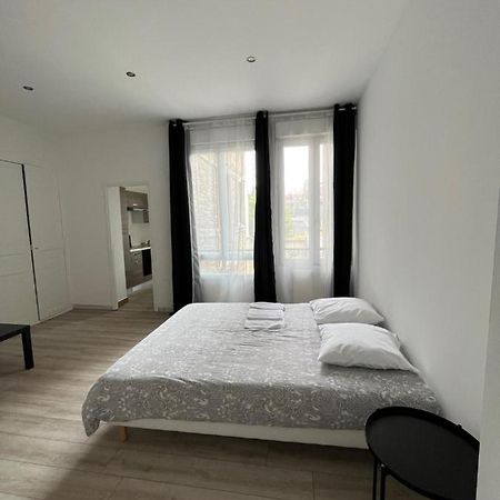 Apartament Peacefull, Face A La Cathedrale Reims Zewnętrze zdjęcie